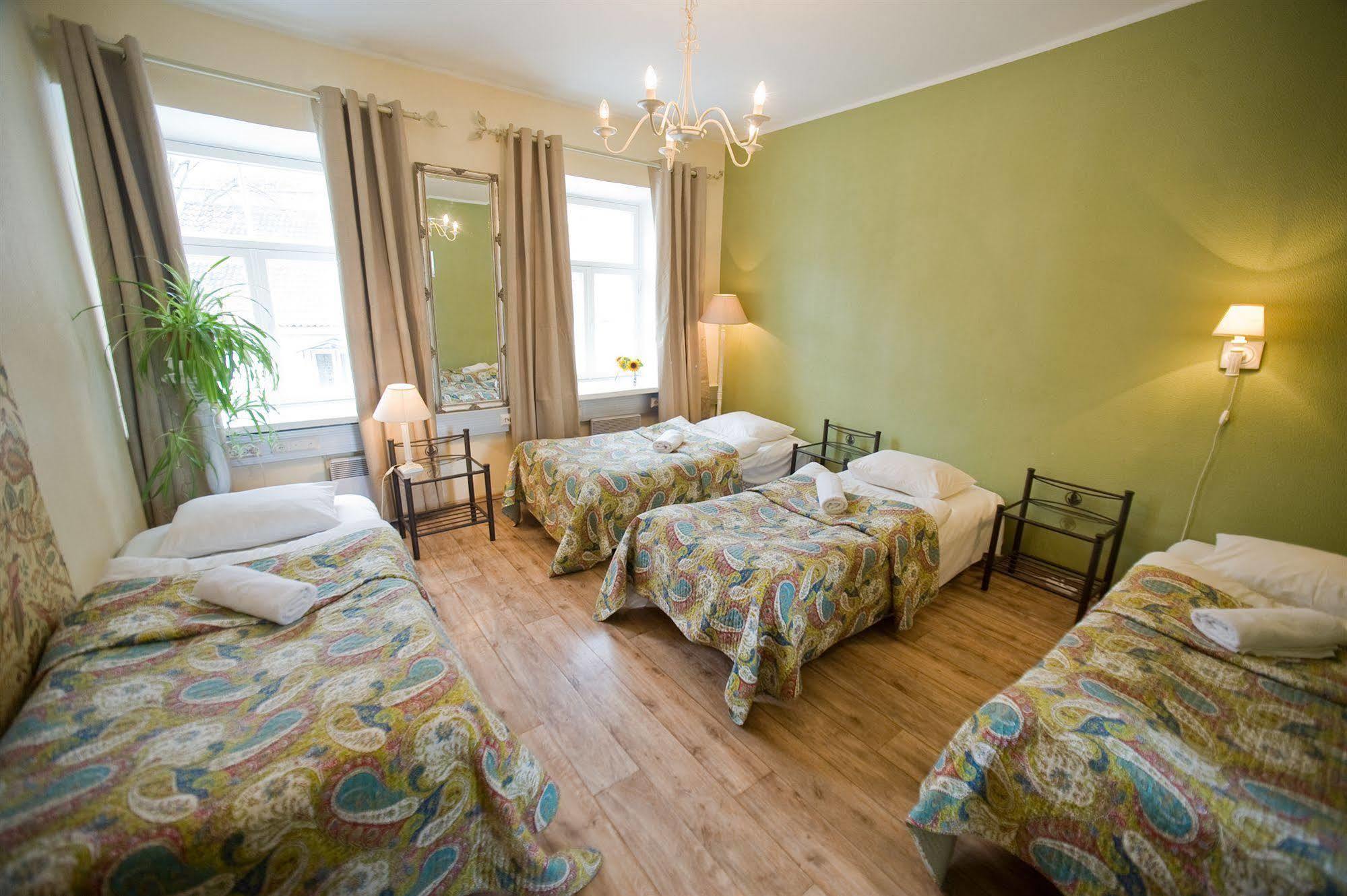 Oldhouse Hostel Tallinn Eksteriør bilde