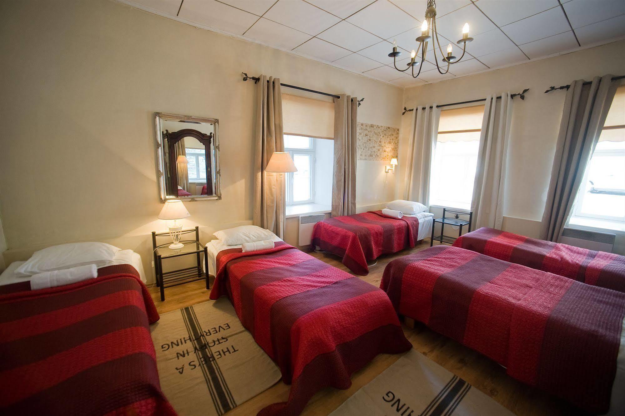 Oldhouse Hostel Tallinn Eksteriør bilde